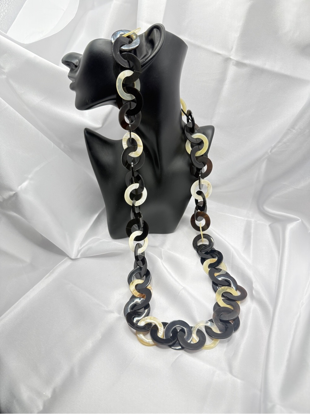 Chunky Black Ivory Brown Link 19” Statement Necklace Boho Modern